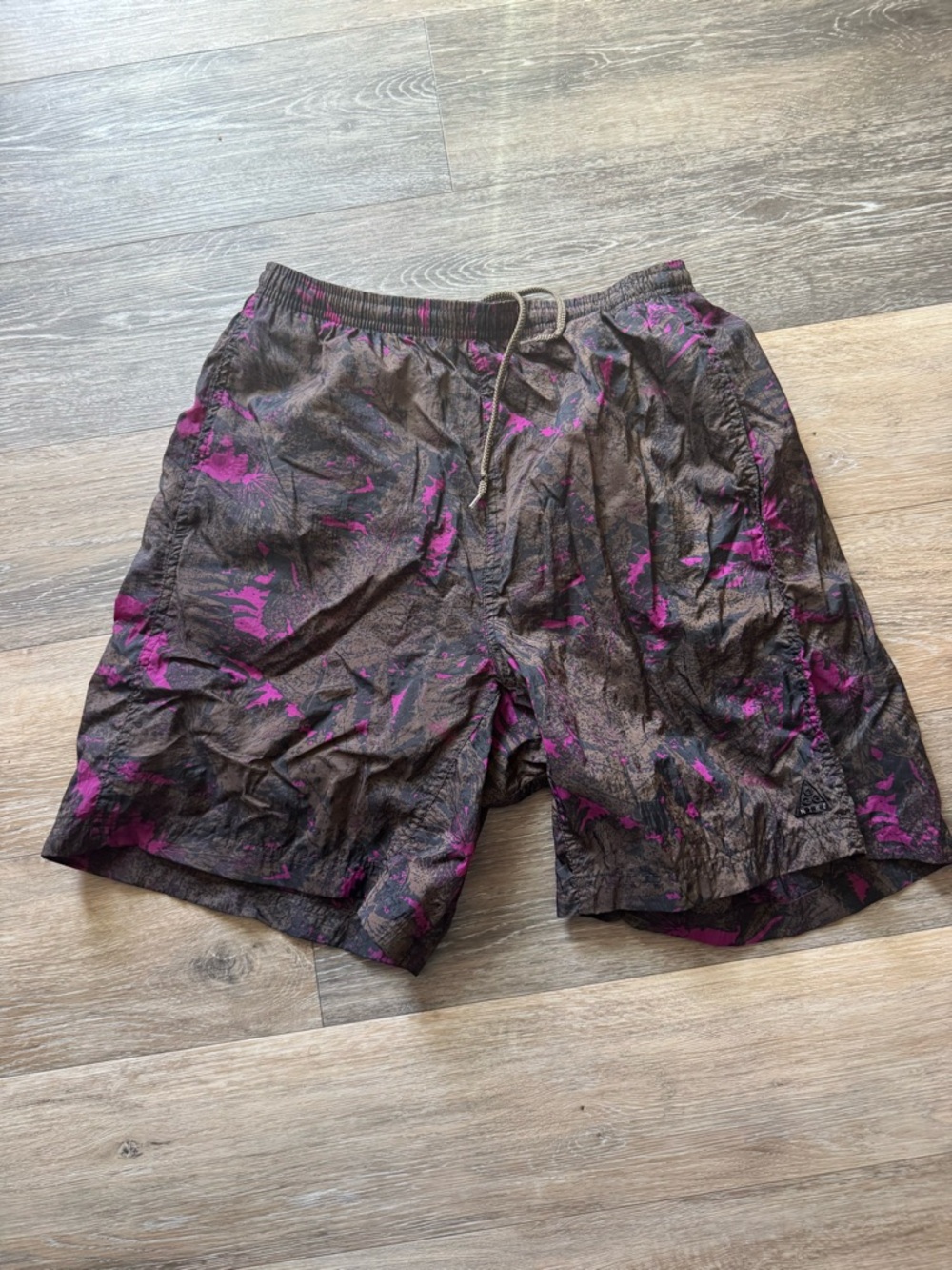Vtg ACG Nike Graphic Swim Shorts with Magenta Accents sz M